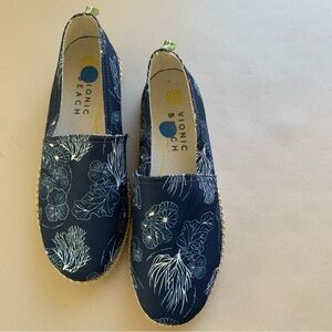 New Vionic Beach Casual Women's shoes US Size  7M